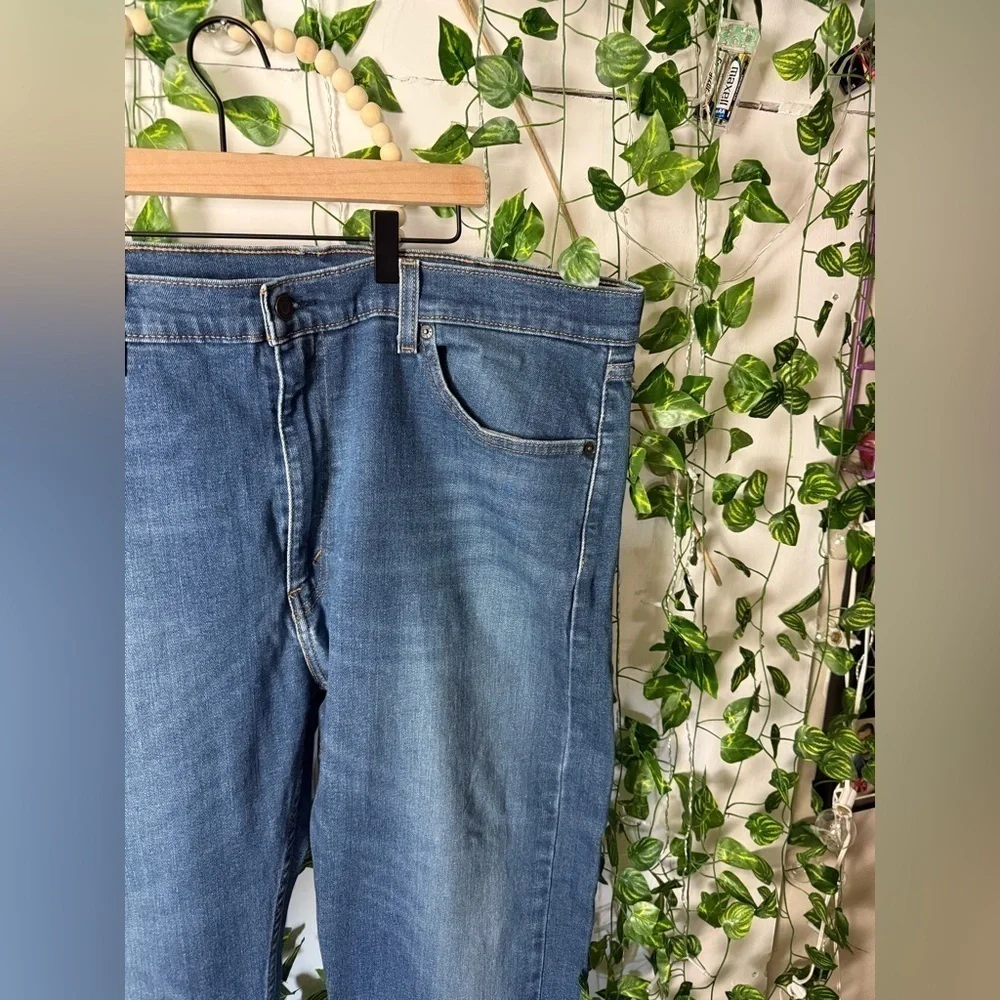 Levi's Blue 505 Relaxed Jeans